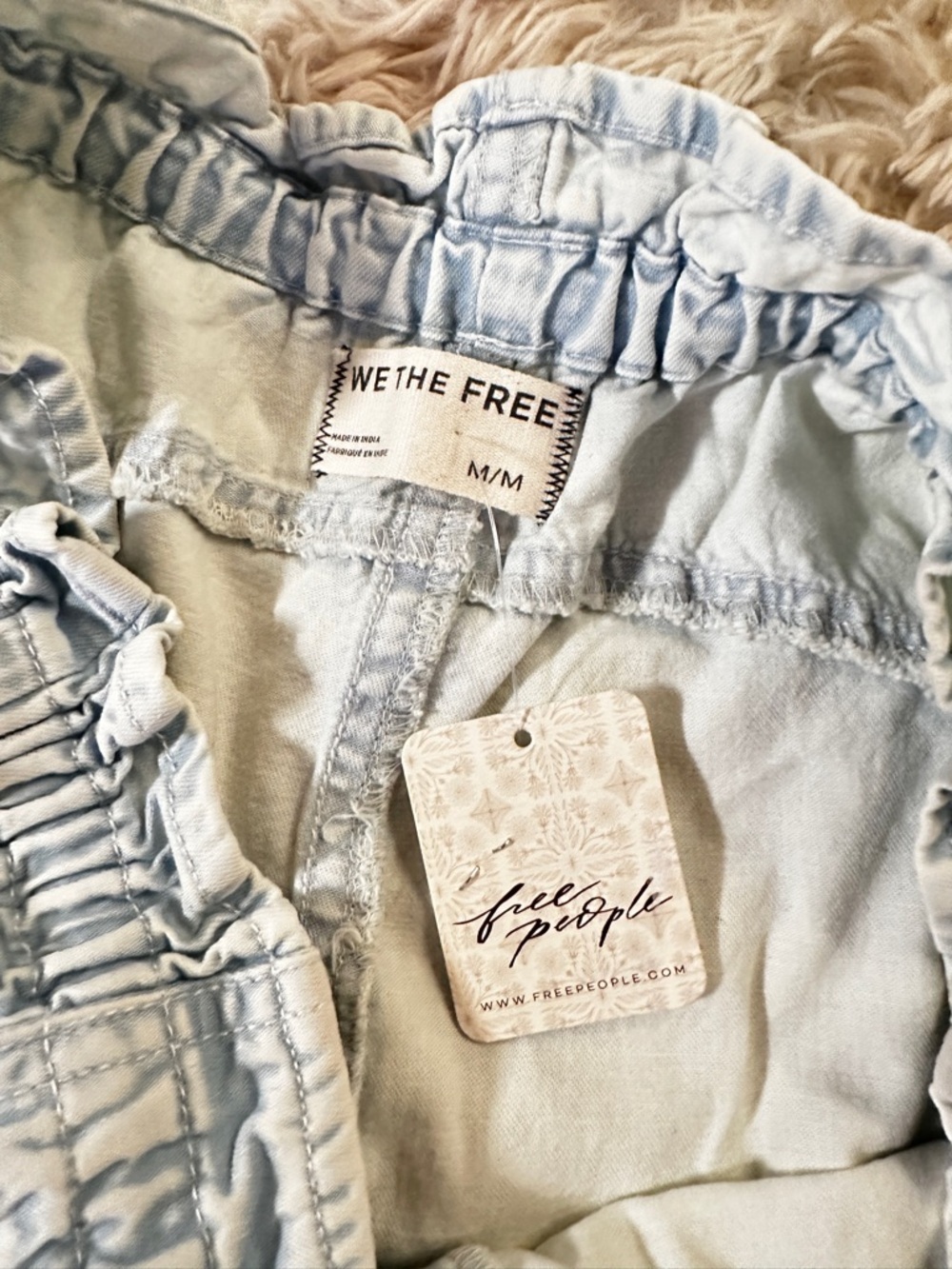 NWT We The Free Day Break Pull On Jeans Size Medium - Picture 6 of 10